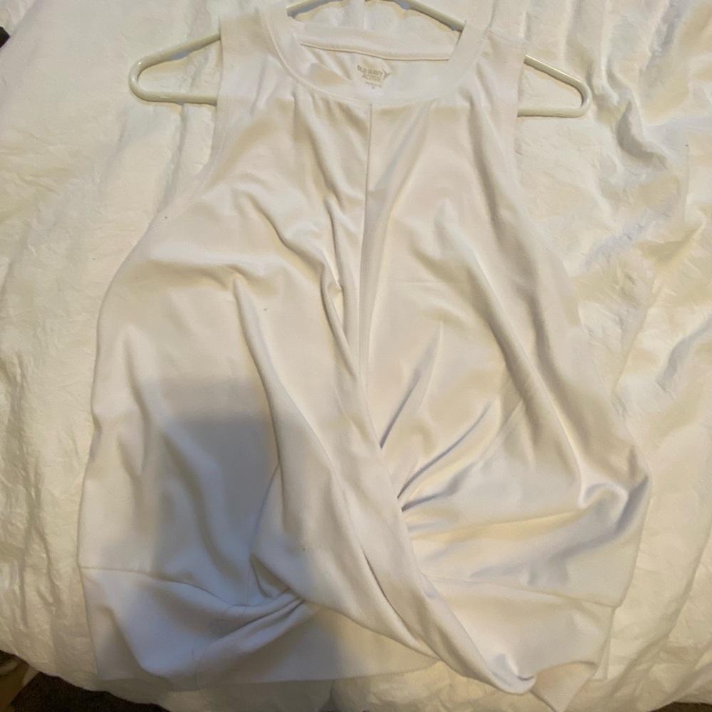 Old navy work out crop top